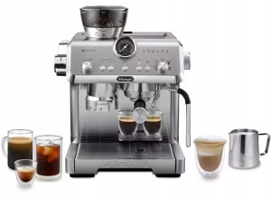 Ekspres kolbowy do kawy, mrożona DeLonghi LaSpecialista Opera EC9555.M  (Outlet)