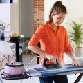 Żelazko z generatorem pary Stacja parowa Braun CareStyle Compact IS2144BK
