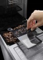 Ekspres ciśnieniowy do kawy DeLonghi PrimaDonna XS ETAM36.365.M