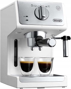 Kolbowy ekspres ciśnieniowy do kawy ze spieniaczem Delonghi ECP33.21.W (Outlet)